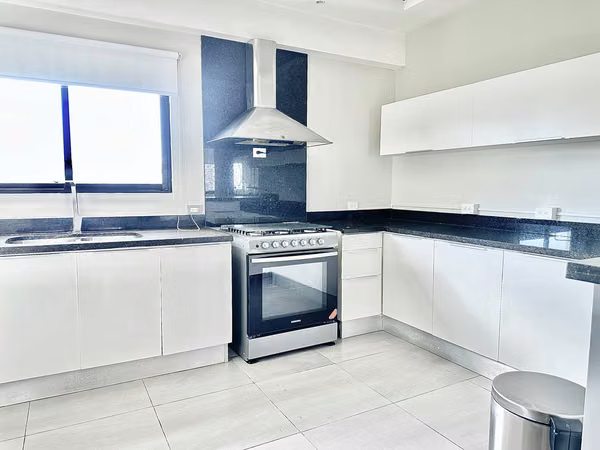Penthouse for Rent in El Vergel – Two Levels
