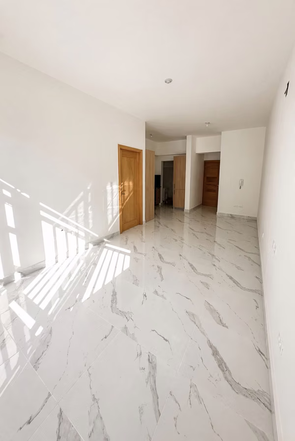 Apartamento en Alquiler en Los Próceres con Terraza y Línea Blanca