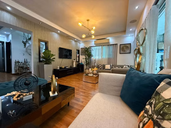 Luxury apartment with private terrace and solar panels in GAZCUE