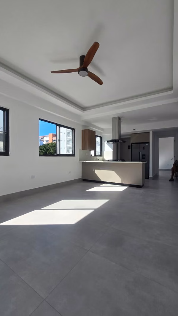 Apartamento en Renta en Evaristo Morales, Santo Domingo