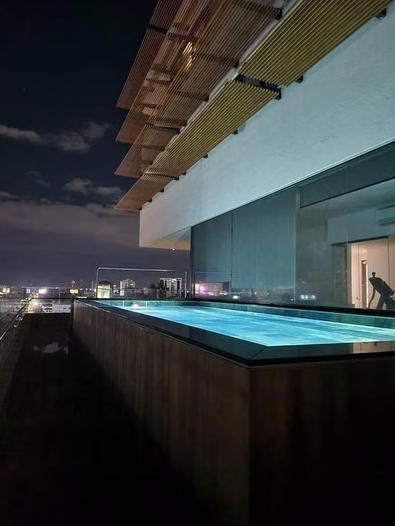 Modern Apartment Rental - 1 Room with white line - 124; Hondo Arroyo