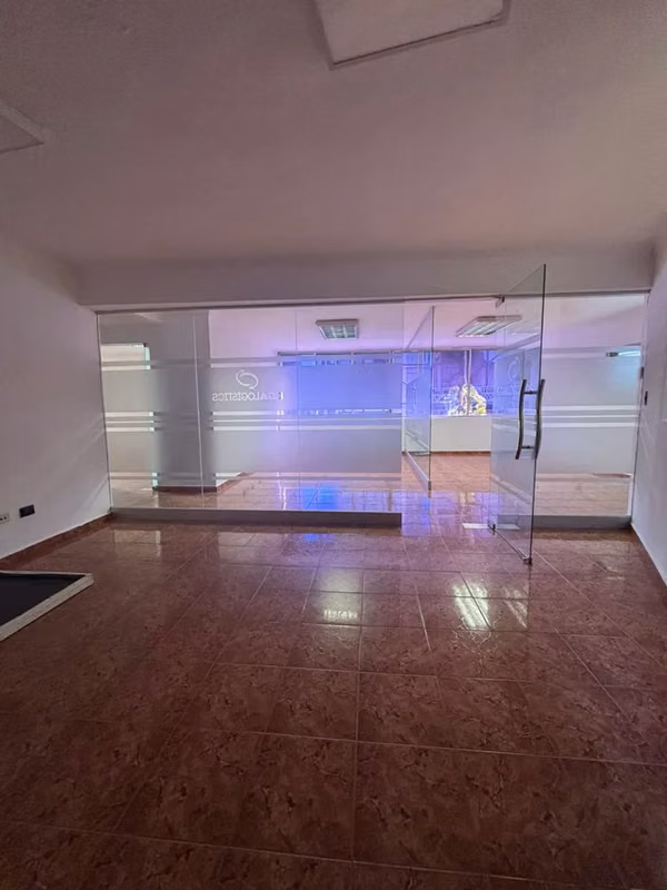 Alquilo Local Para Oficina de 150Mts2 en Piantini