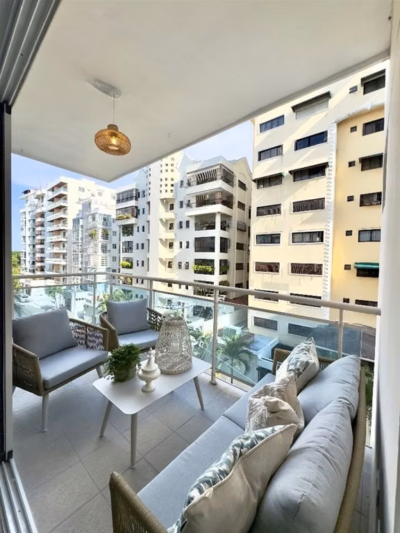Hermoso Apartamento Amueblado, 1 Habitación, en Naco