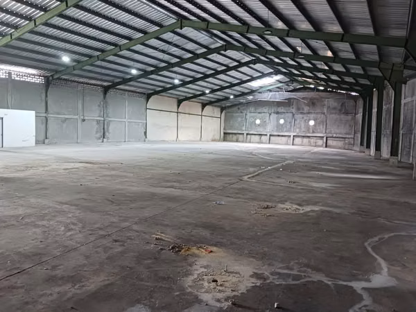 Nave en Alquiler Autopista Circunvalación