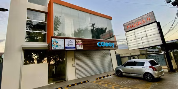 LOCALES DISPONIBLES EN  PLAZA COMERCIAL EN LOS RIELES  SANTIAGO