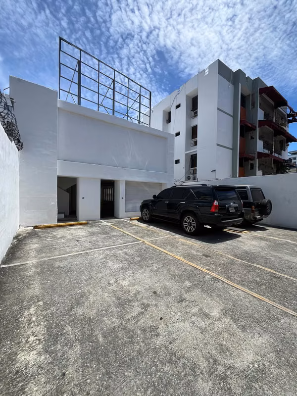 Alquiler Local Comercial para Oficinas en Rómulo Betancourt