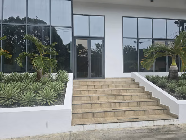 LOCAL PARA OFICINA EN ALQUILER LA ESPERILLA
