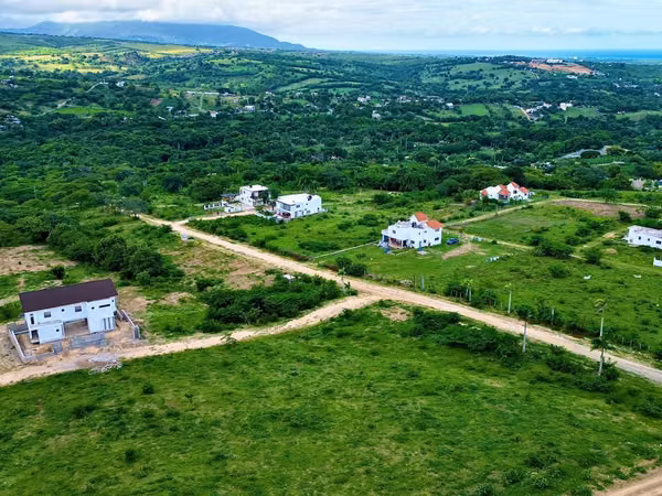 374 SOLARES EN MONTELLANO, PUERTO PLATA