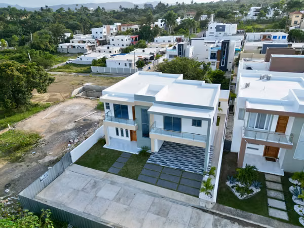 392 VILLA IN GREEN HILL, SILVER PORT