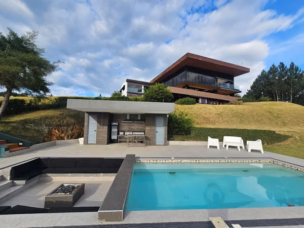 Villa en venta amueblada en Jarabacoa de 9 habitaciones
