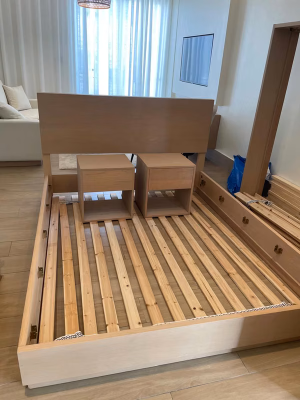 Two Room Games with their tables does not include mattress