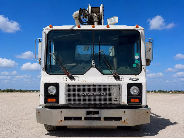 Camión Bomba de Concreto Mack en Buen Estado