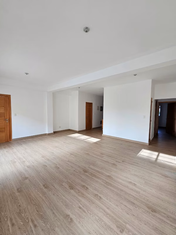 Apartamento en alquiler de 3 Habitaciones en el Millón