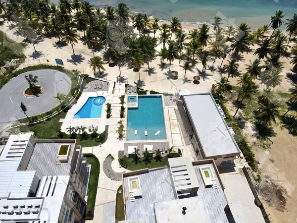 Furnished apartment for sale in Playa Nueva Romana, 2 bedrooms, 3 bathrooms, terraces and jacuzzi