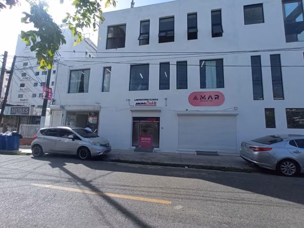 Local Comercial en Alquiler en Bella Vista