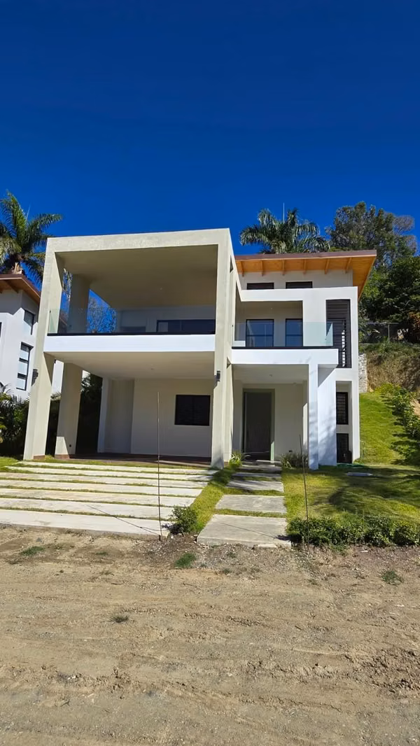 VILLA FOR SALE IN JARABACOA