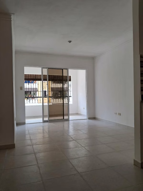 Apartment 2nd Floor, 3 Rooms Av. Monumental, Santo Domingo West
