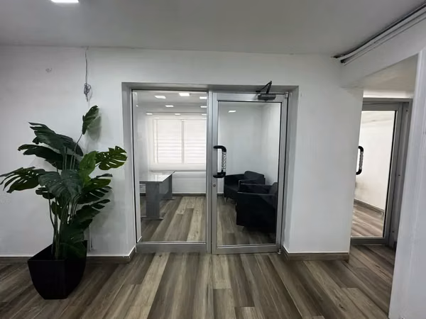 Local para Oficina Ubicado en Piantini Espacio Funcional y Cómodo