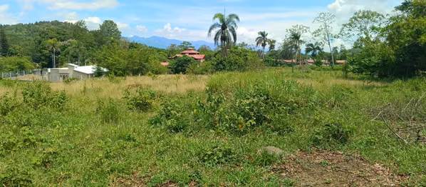 SOLAR DE VENTA EN HERMOSO PROYECTO DE BONAO