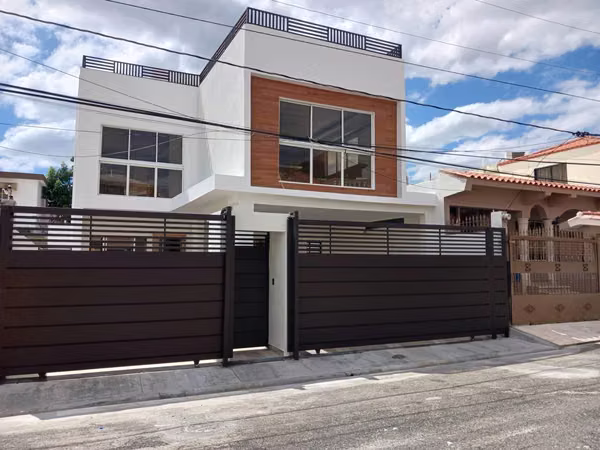 House for Sale Mirador del Este