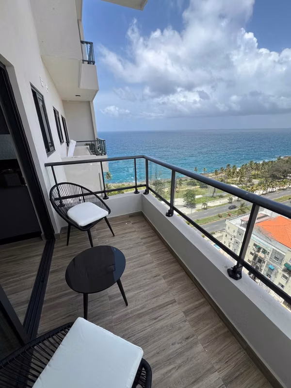 Apartamento con Vista al Mar en Venta | Avenida España