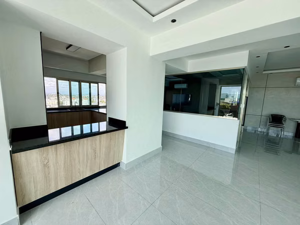 Apartment for Sale, 1 room, in Evaristo Morales, steps from Winton Churchill