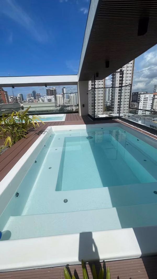 Apartamento en Alquiler, con aires, 1 Habitación, 2 Picuzzis, Gym, Serralles
