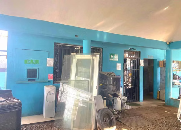 Commercial corner solar with ships for sale - Santo Domingo East