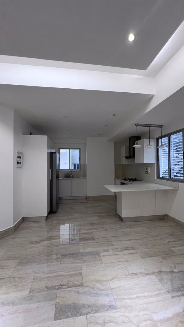 Alquiler en Serralles | Torre con Amenidades y Línea Blanca, 1 HB