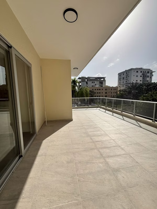 Apartment with Terrace for Sale of 2 Rooms in El Vergel