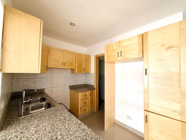 Apartment for Sale, 2 rooms with terrace in deep stream
