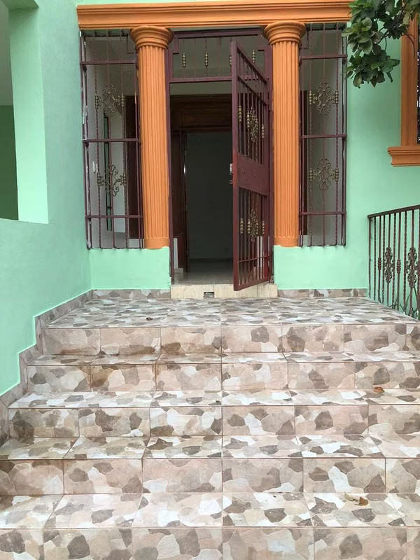 Home is sold in West Mirador