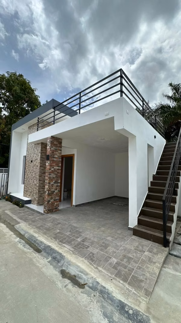 CASA EN VENTA DE OPORTUNIDAD EN PUERTO PLATA