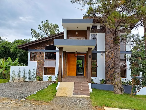 En Jarabacoa Casa en Venta de Cuatro Habitaciones US$575,000.