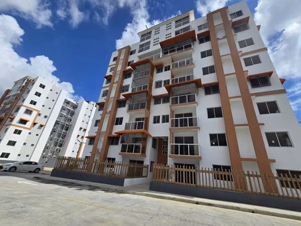 Apartamento en Torre Ita Esther II Jacobo Majluta  Piso 3 con ascensor