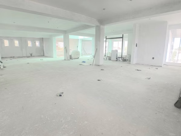En La Castellana Local Para Oficina US$4,800.