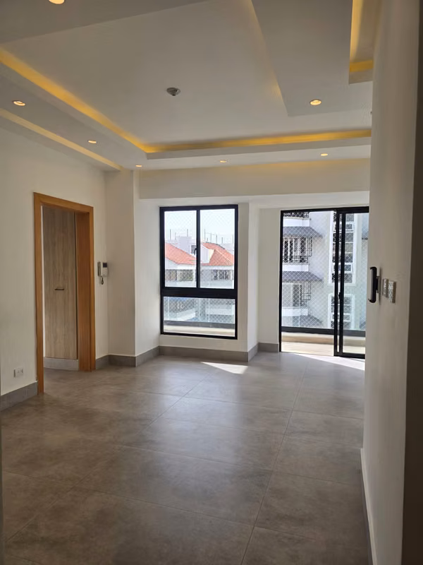 Apartamento con línea blanca en alquiler en el Evaristo Morales