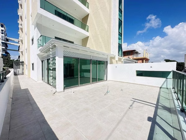  Apartamento con Terraza en Alma Rosa I | US$390,000