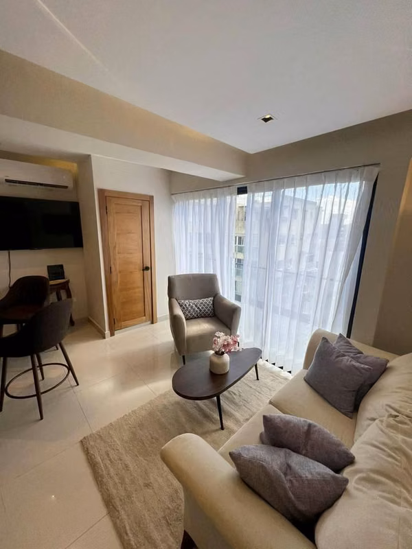 Coqueto Apartamento, 1 Habitación, Amueblado en Serrallés, 2 Picuzzis, Gym