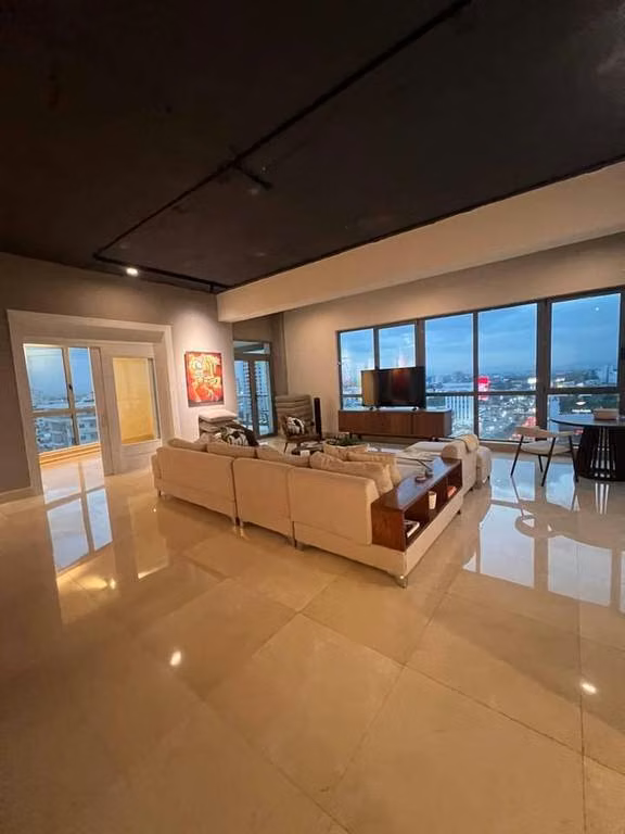 Apartamento amueblado de 3 habitaciones en renta en Serralles/ piso 12