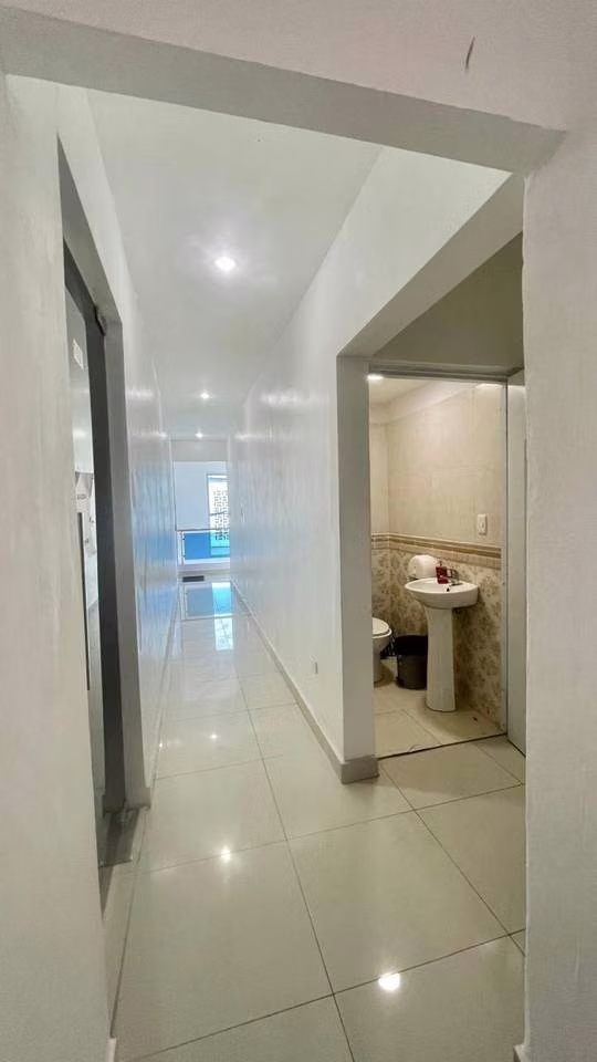 LOCAL COMERCIAL-OFICINA EN ALQUILER EN GAZCUE