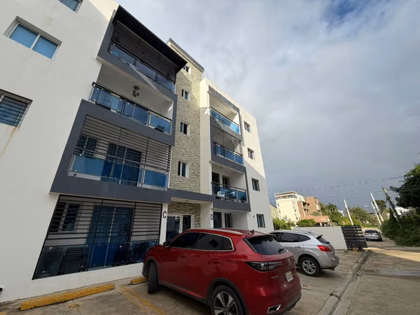 Apartamento en Los Alamos con piscina 2hab