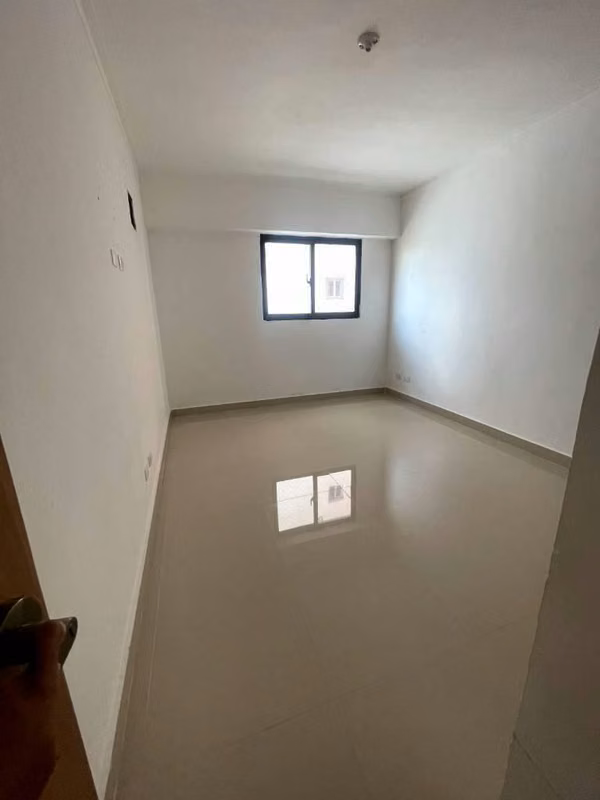 AVENIDA ESPAÑA | 3-BEDROOM APARTMENT NEAR THE SEA – US$1,100