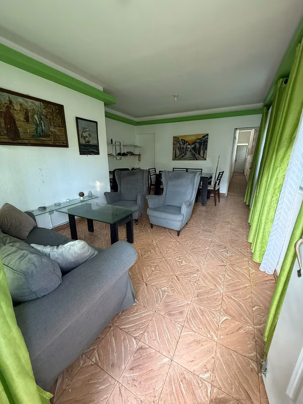 House for rent in the University Zone, steps from the UASD and the Metro