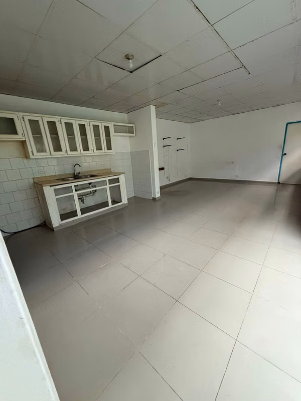 1 bedroom apartment with independent entrance - 124; University area, steps from the UASD and the Me