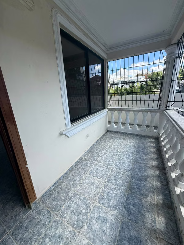 HOUSE FOR SALE - 124; HILLS DON ANTONIO, SANCTIAGO