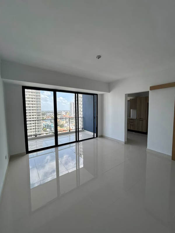 Torre de apartamentos en Alma Rosa 1