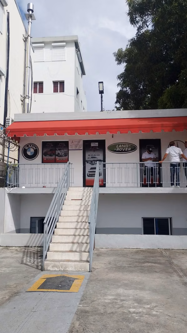 Local Commercial Rental Ready for vehicle dealer located on holy Sunday East