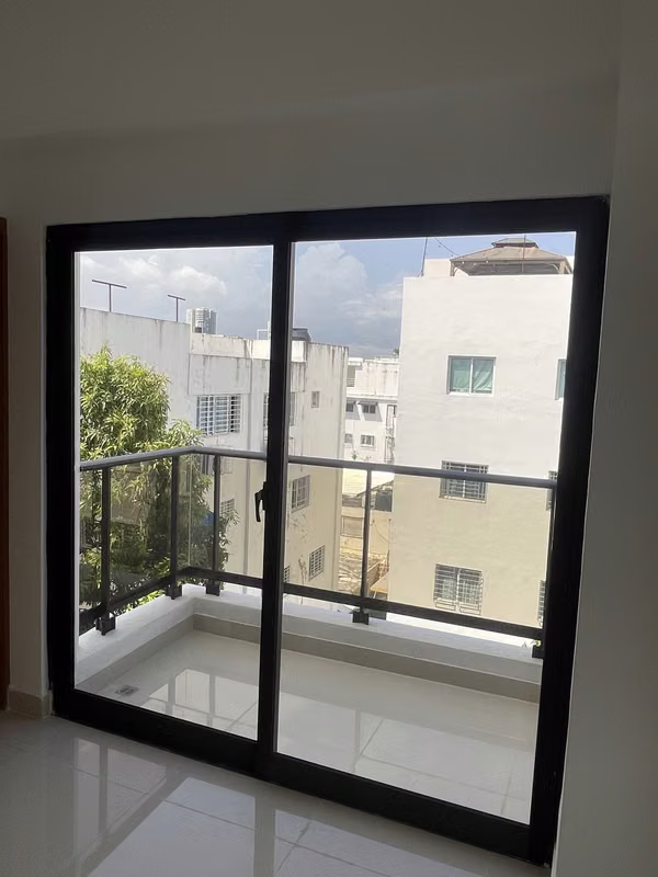 Available 5th level for premiere in South Gardens