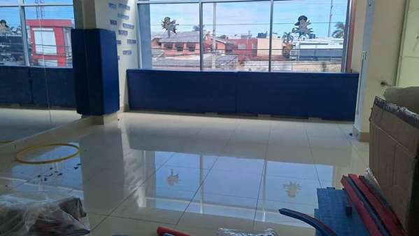 Commercial place for rent in Castellana